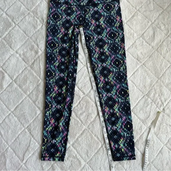 Victoria's Secret VSX SPORT | "Mayan Temple" Knockout Leggings | Size Medium - Picture 9 of 10